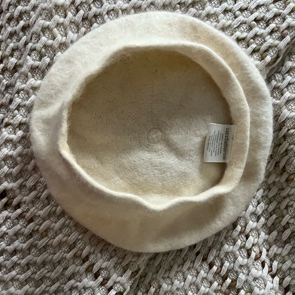 VINTAGE Off White Liz Claiborne Rabbit Wool Beret - Picture 4 of 6